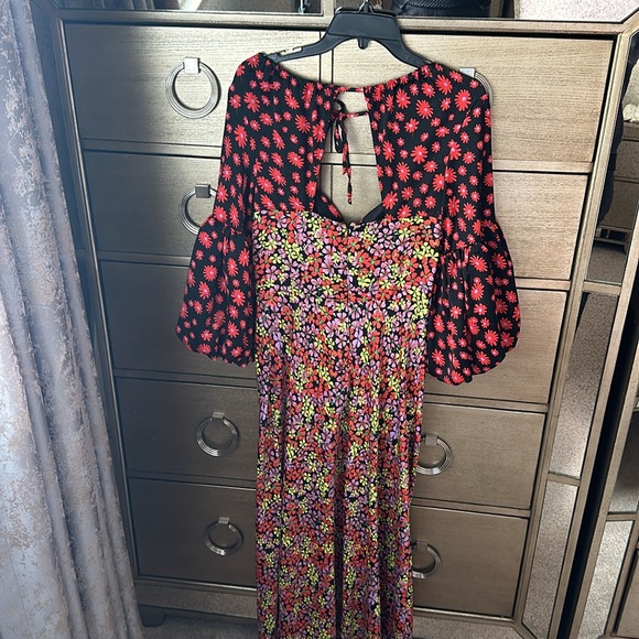 ASOS DESIGN Maternity Satin Sweetheart Neck Maxi Dress Floral Print - Picture 6 of 7